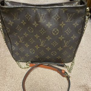 Louis Vuitton looping MM